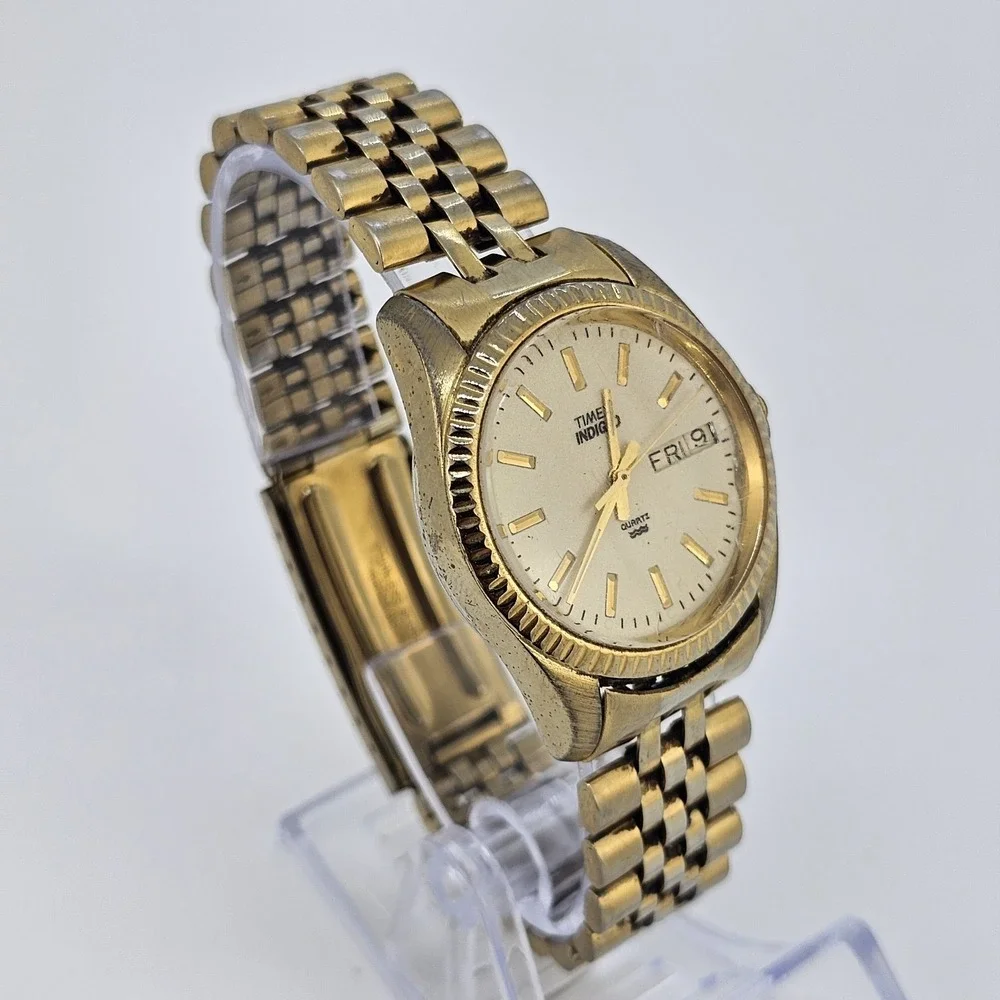 VTG Timex Men Watch 35MM Gold Dial Gold Band 7.5